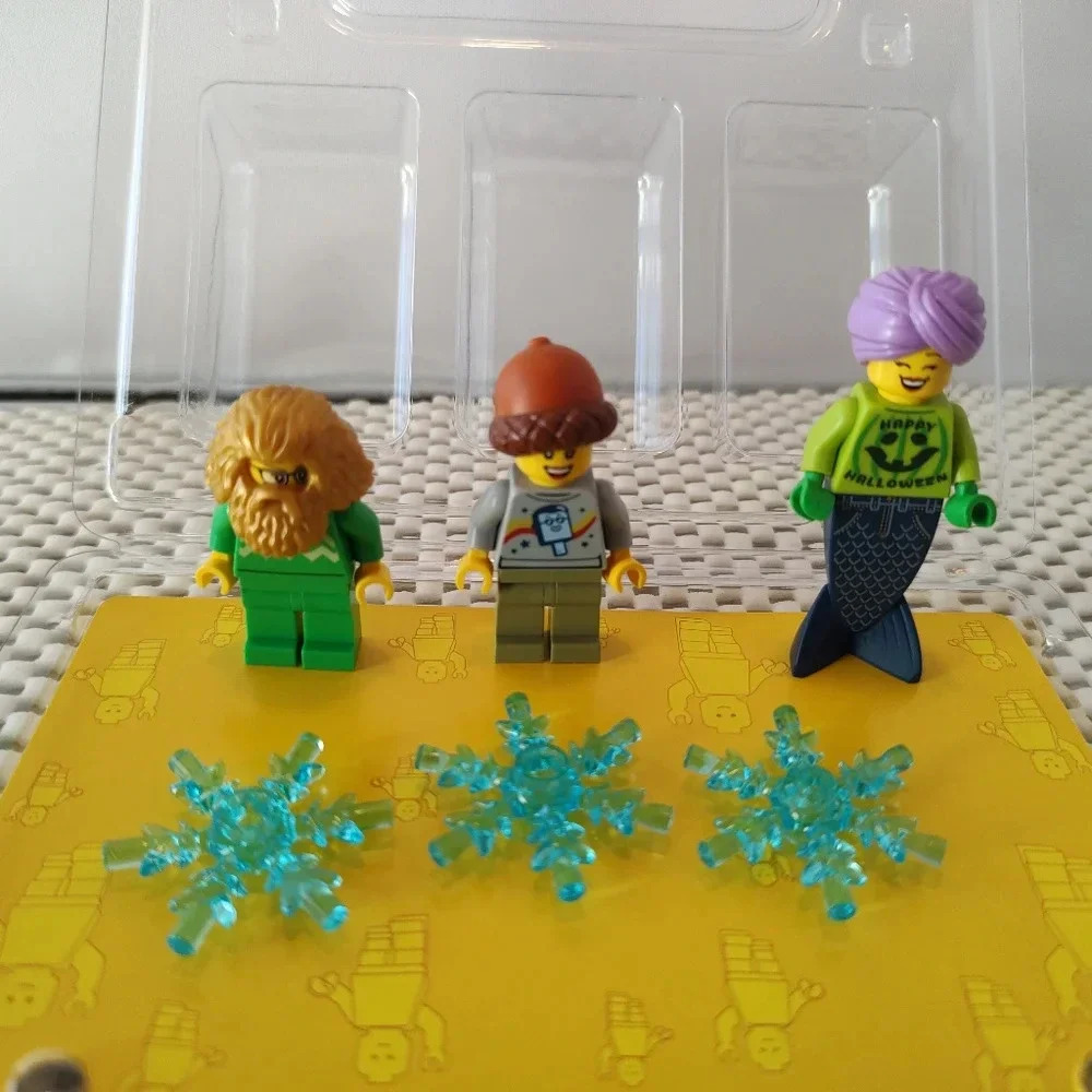 Lego BAM Minifigures Ugly Sweater Party Exactly what is pictured